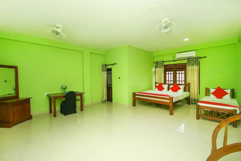 OYO 519 Sananda Hotel