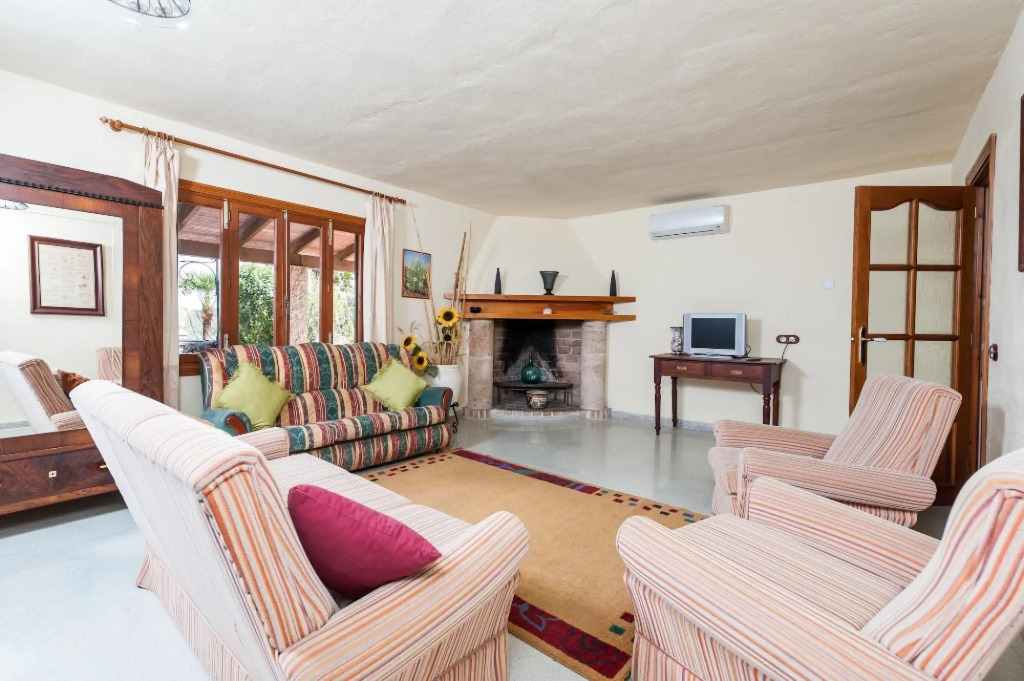 VILA - Villa with sea views in SANTA MARGALIDA. Free WiFi