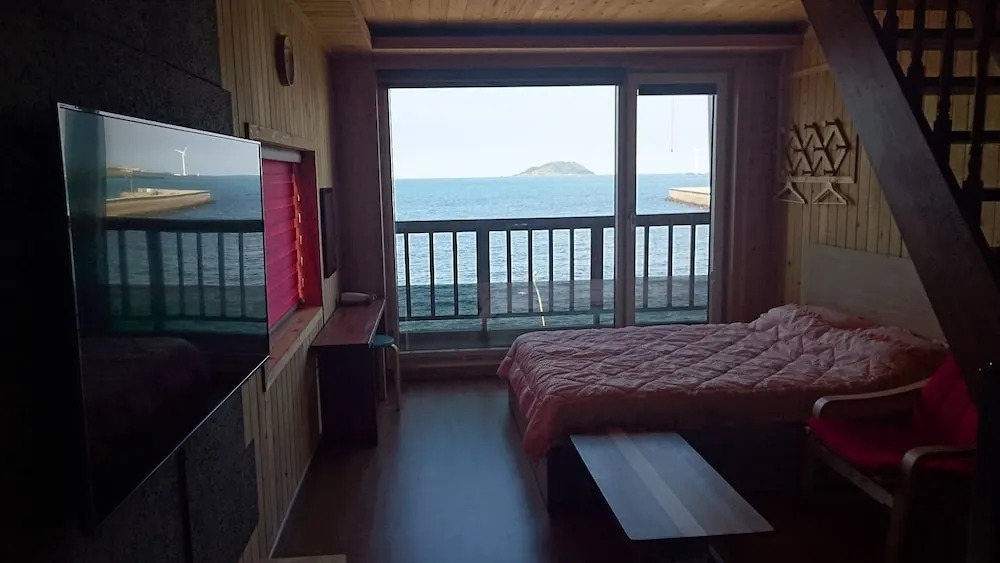 Jeju  JYP