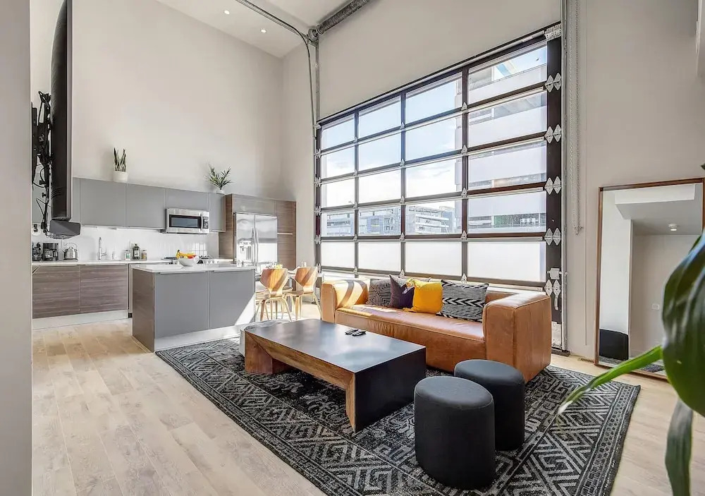 Amazingly Sleek Rino Pad - Stunning Mountain Views