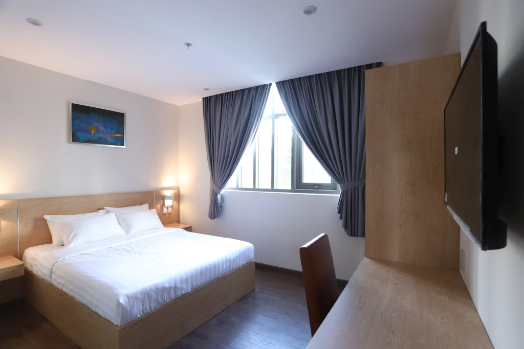 Lanura Apartments and Hotel