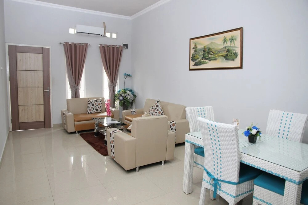 OYO 1265 Zamrud Hotel