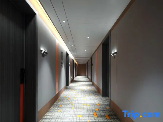 WanYoo Esports Hotel (Yixing Huanke Park Gui Street)
