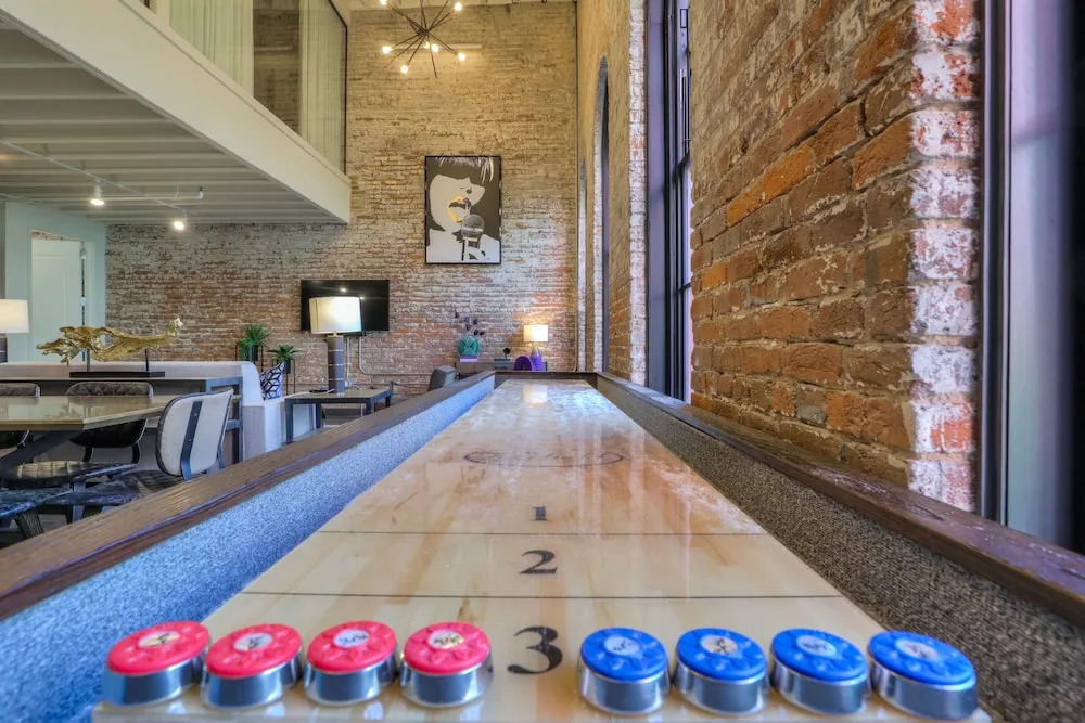 Studio 154 Hotel