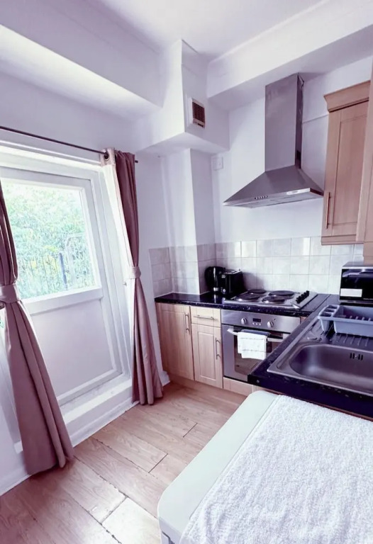London Chelsea, 2 People, Balcony, Best Location