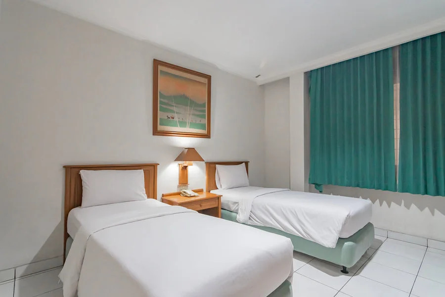 Hotel Yehezkiel Surapati Mitra RedDoorz