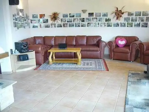 Villa Ray