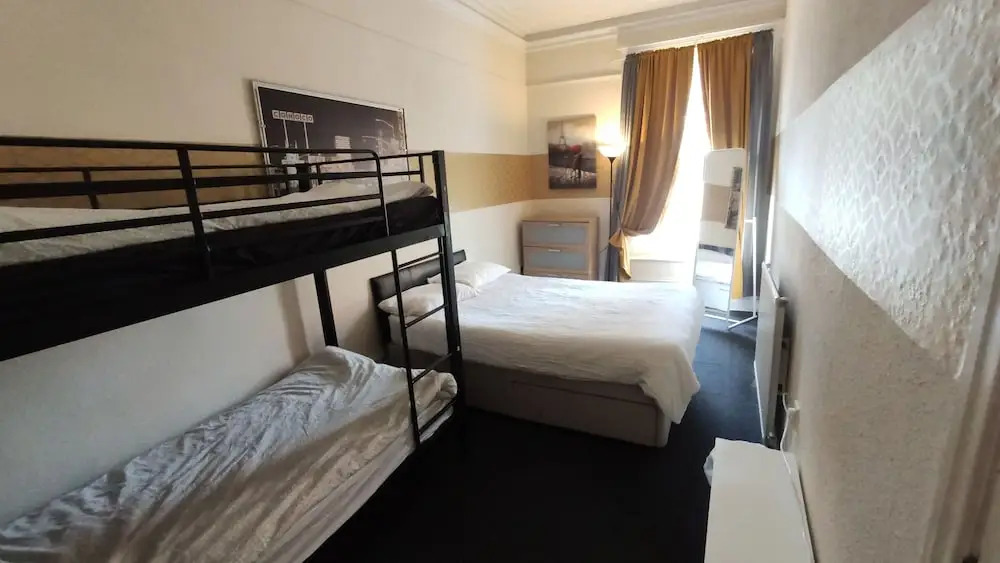 The George Backpackers