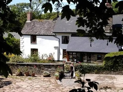 Burton Farmhouse