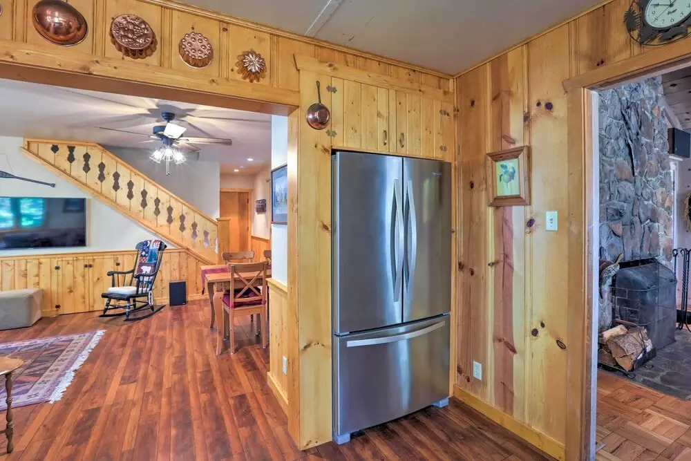 Hot Tub & Lake Tahoe Views: Kings Beach Lodge