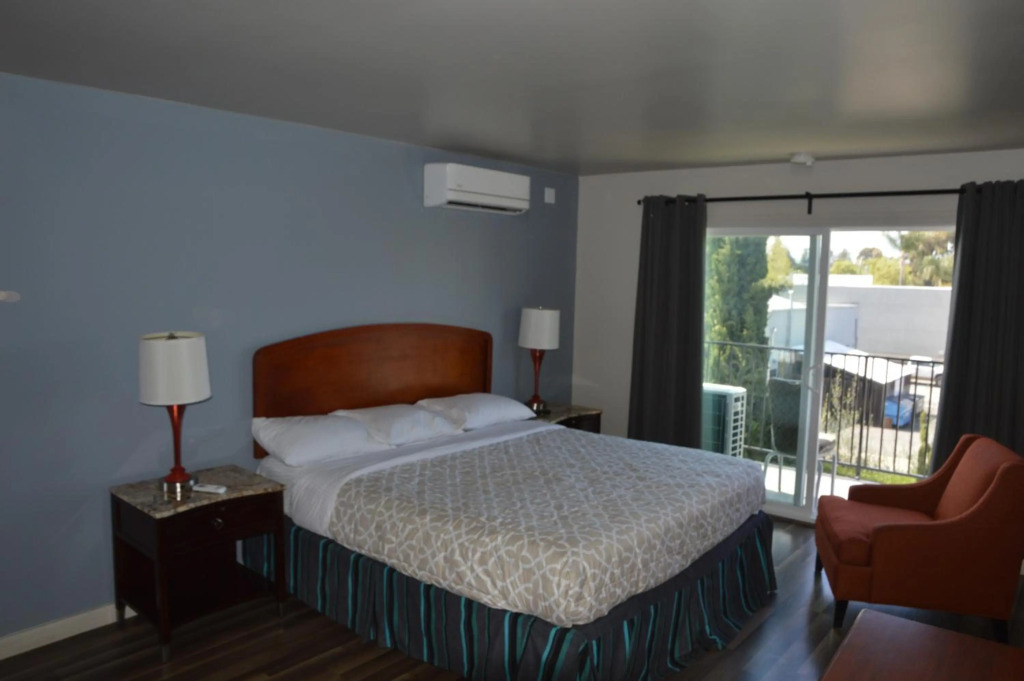 Glass Slipper Inn - Stanford Palo Alto