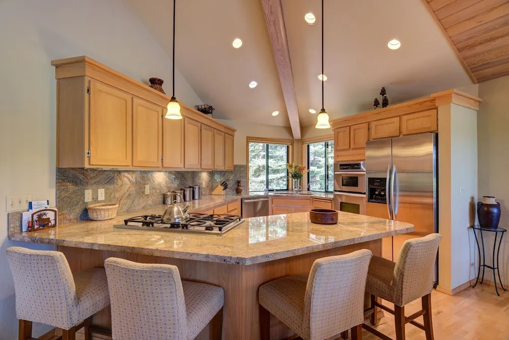 Pole House #14 by Village Properties at Sunriver