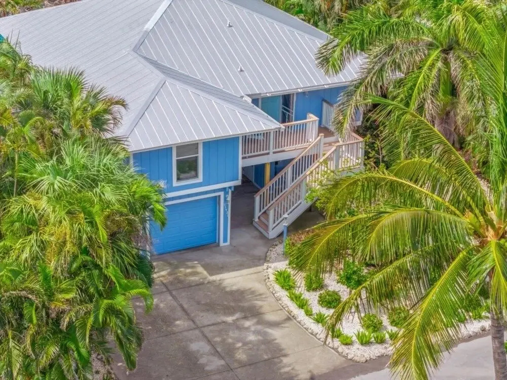 11431 Dickey Lane-kaztiva 3 Bedroom Home by RedAwning