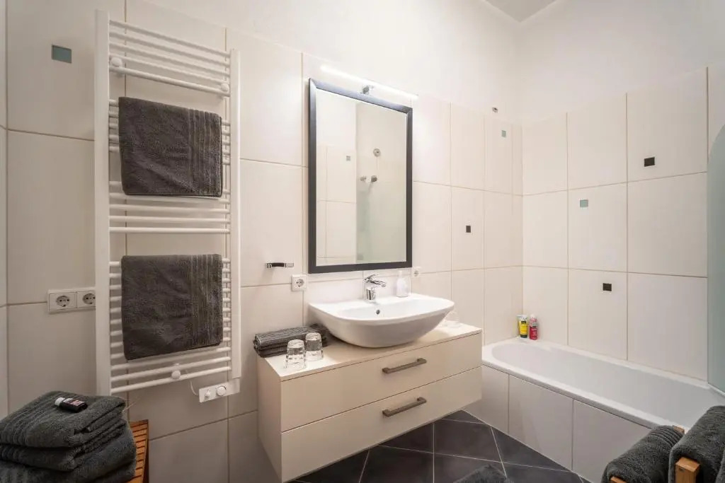Monis Apartment