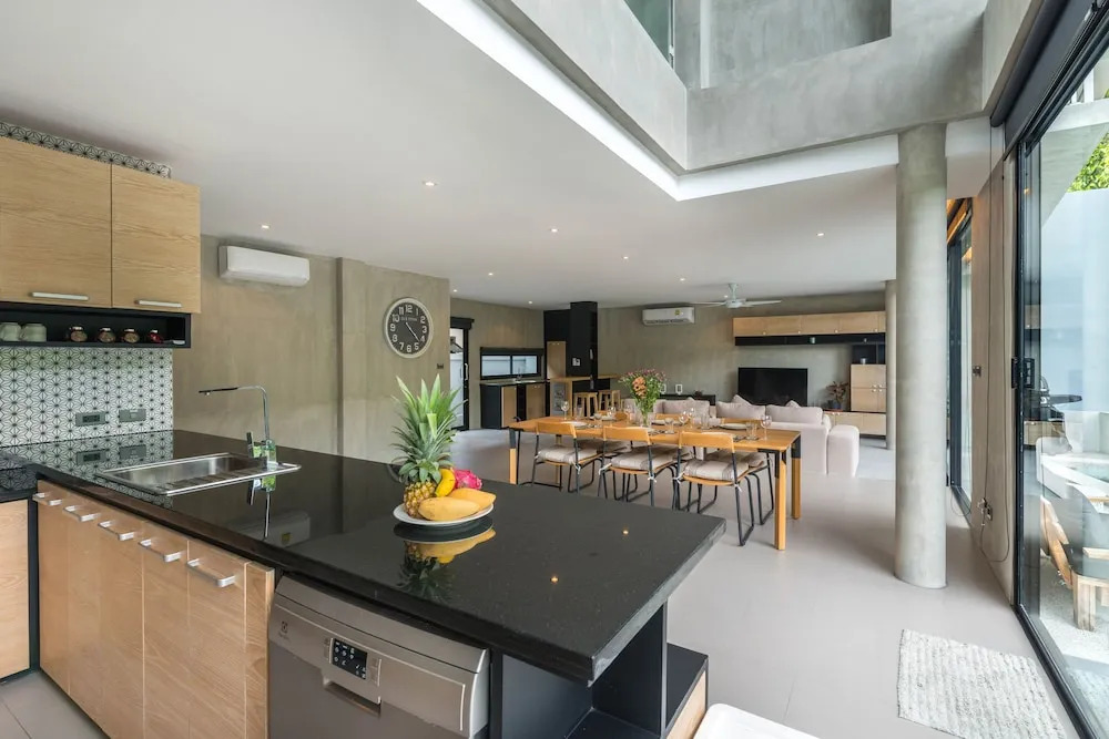 Luxury 3 Bedroom Pool Villa Angle