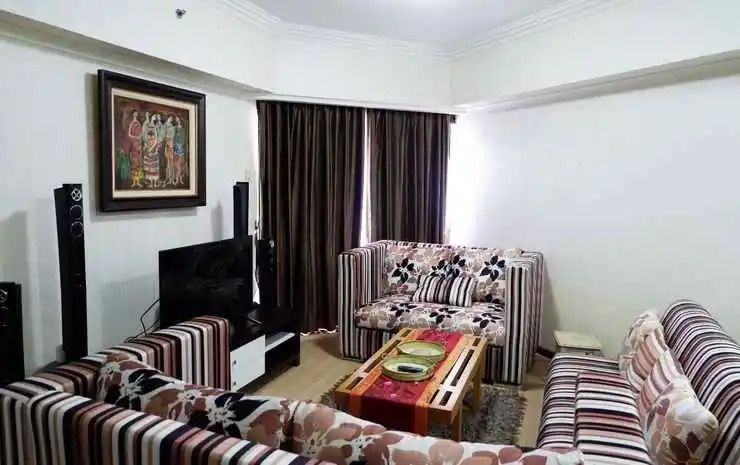 3BR Strategic and Classic Sudirman Tower Condominium By Travelio