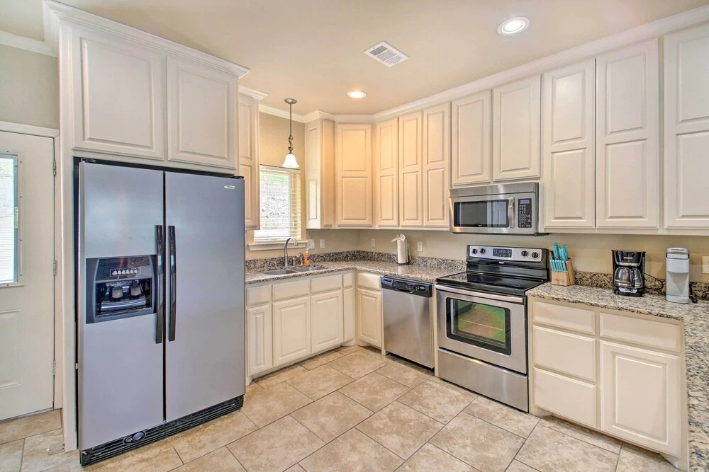 Balcony & Boat Slip: Lakefront Unit in Hot Springs