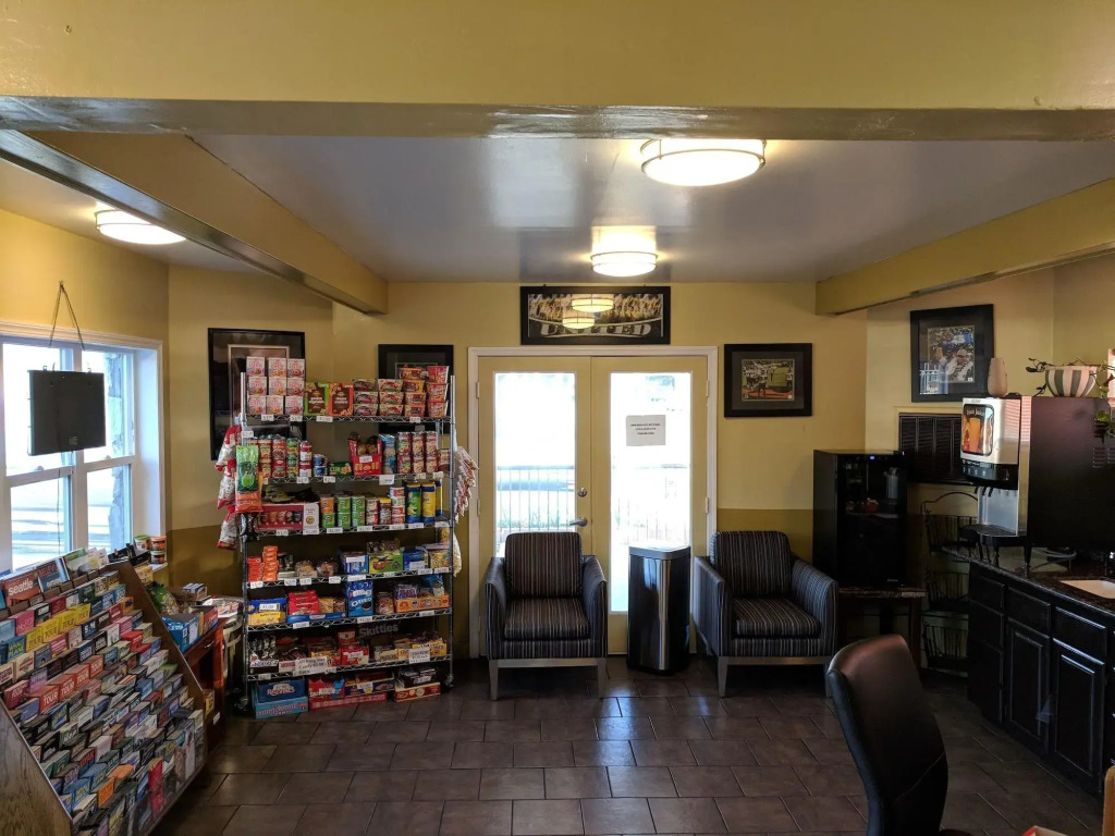 La Hacienda Motel
