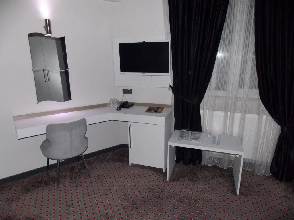 Royal Ramblas Hotel