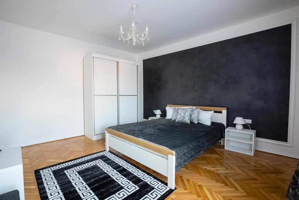 White Spacious Apartment