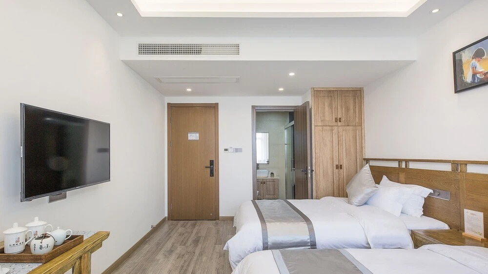Floral Hotel Red Forest Yuyao