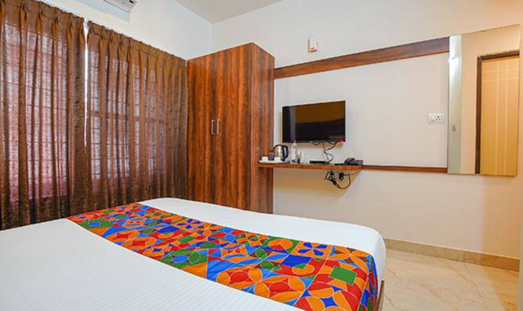 FabHotel Greenwood Xpress Inn - Nr Manipal Hospital