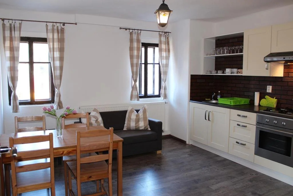 Jizerské hory, apartmány, zahrada, parkování zdarma