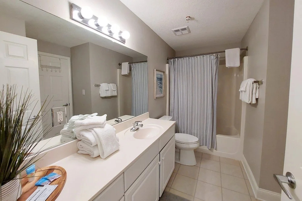Crystal Shores1006 2 Bedroom Condo by RedAwning