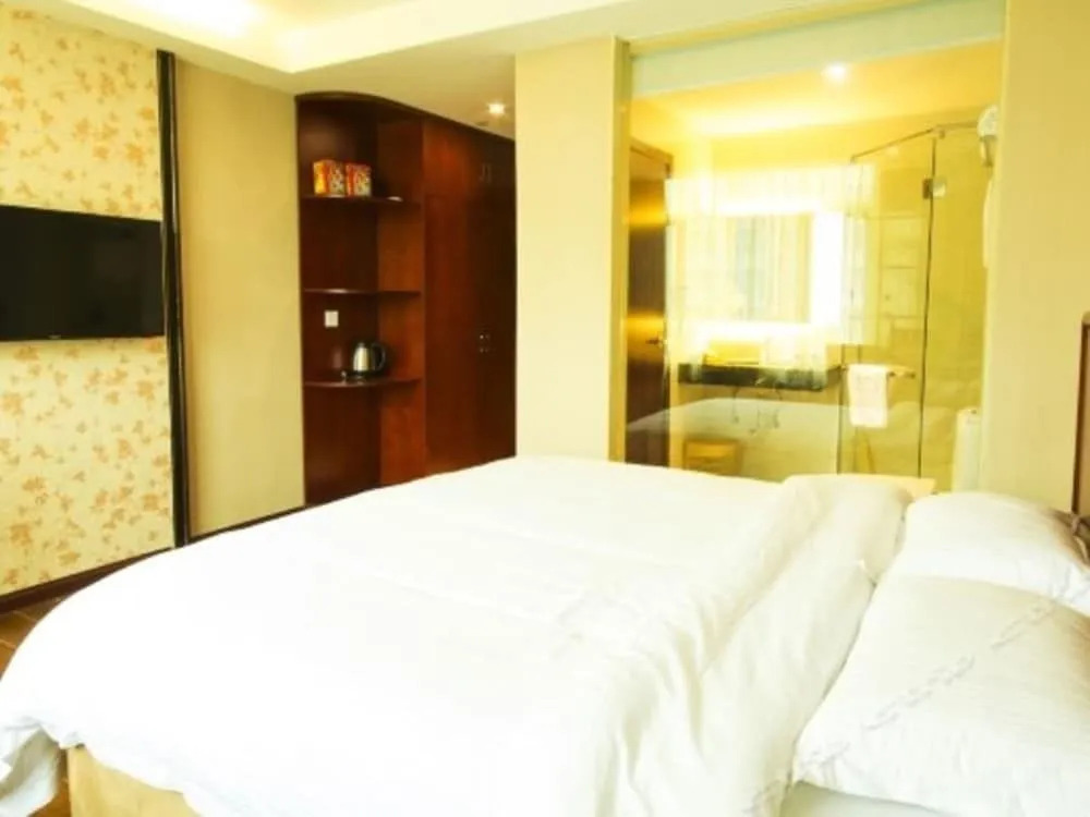 GreenTree Inn PuNing International Commodity City Hotel