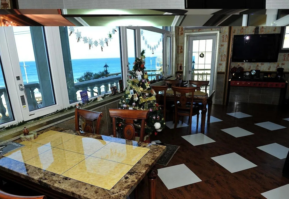 Gangneung Pension Sea and - Pet Friendly