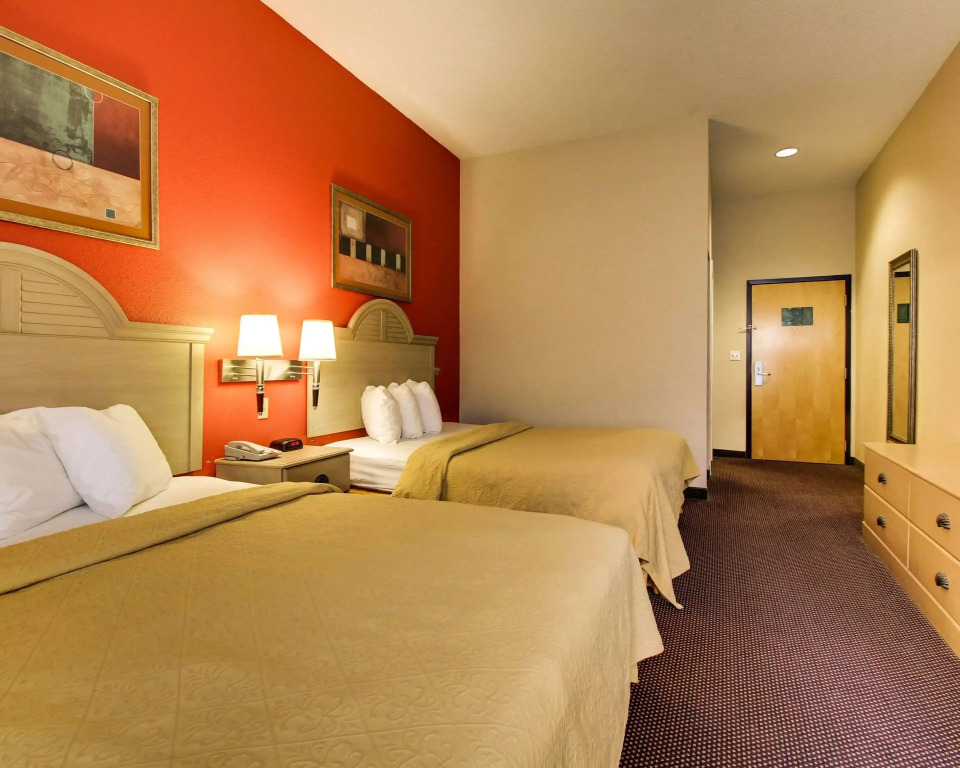 Quality Inn & Suites Hattiesburg North