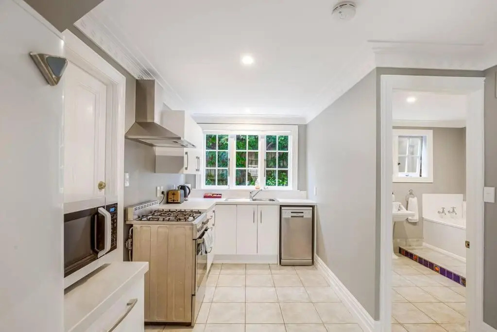 One-Bedroom Parnell Charmer