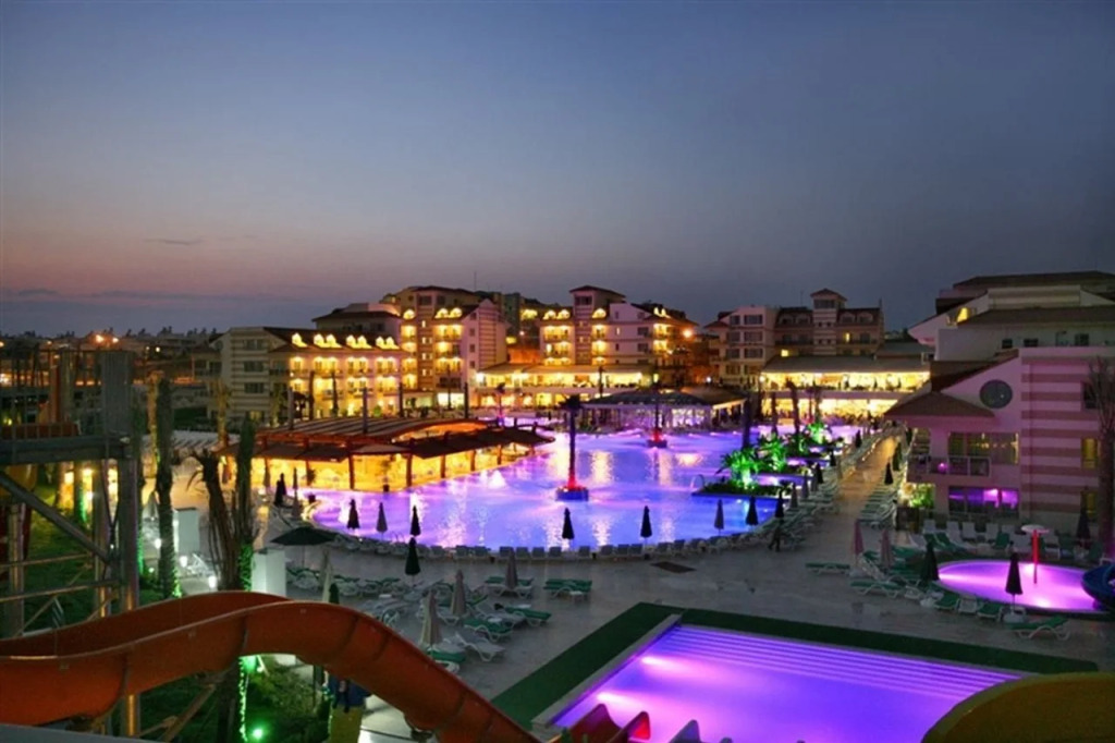 Grand Pearl Beach Resort And Spa