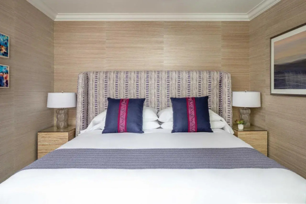 The Sydney, The Edgartown Collection
