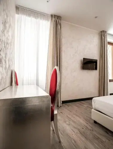 Arena Easy Suites Guesthouse