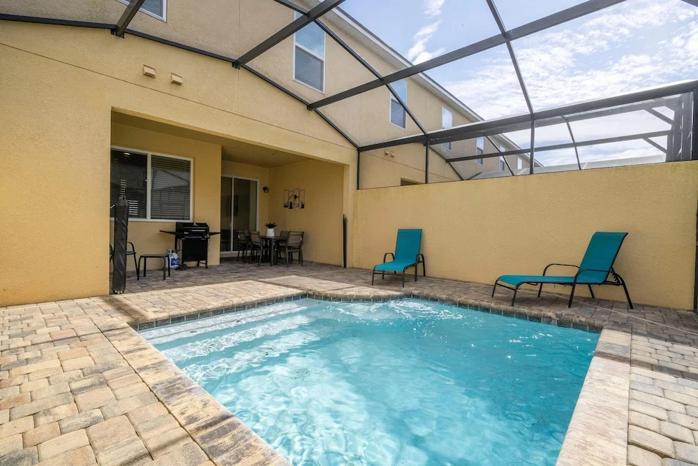 2194 FMP - Solara - Luxury 4 Bed Private Pool