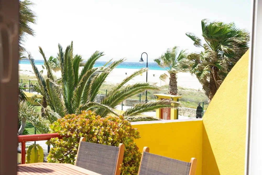 Livingtarifa - Apartamento piscina frente mar
