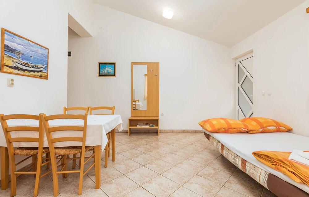 Nice Apartment in Vodnjan With 1 Bedrooms, Wifi and Outdoor Swimming Pool
