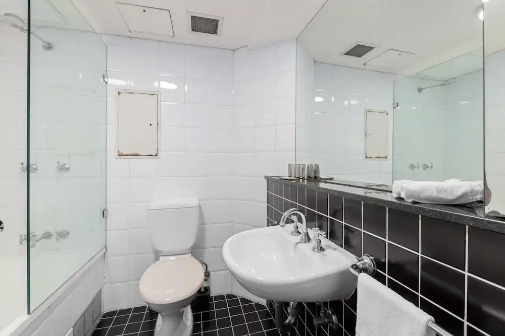 Bright 2-bed Surry Hills Apartment With Balcony