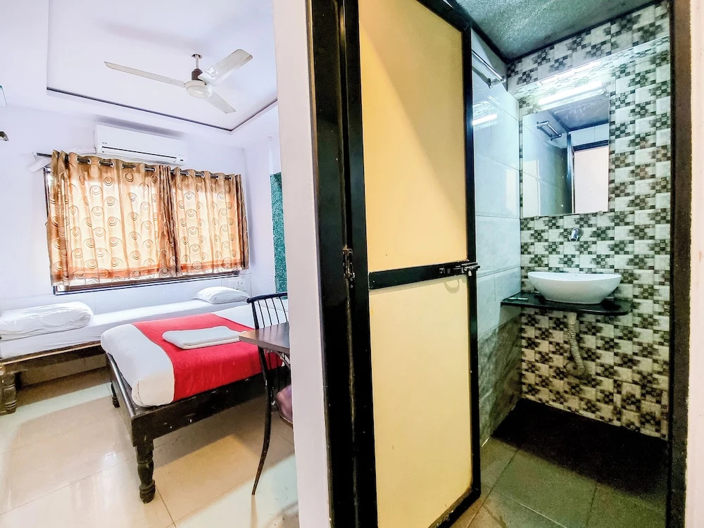 Hotel Arma Near BKC