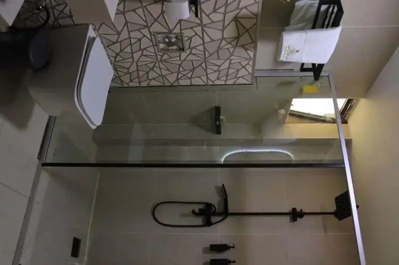 Arova Hotel