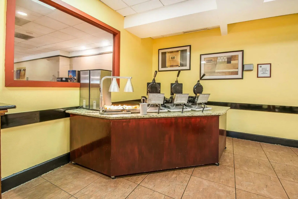 The Adventure Hotel by the Parks