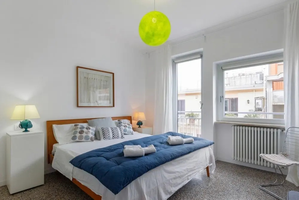 GuestHost - Inner City Apartments