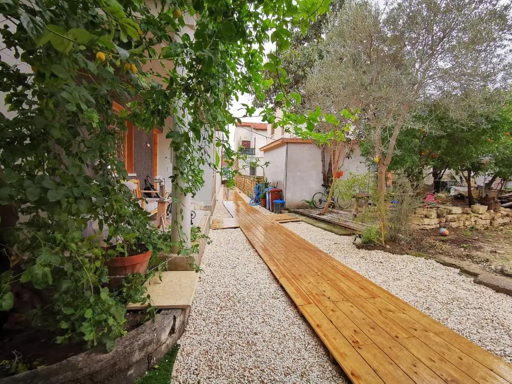 The Cabrio House- Unique CITY CENTER loft with Garden