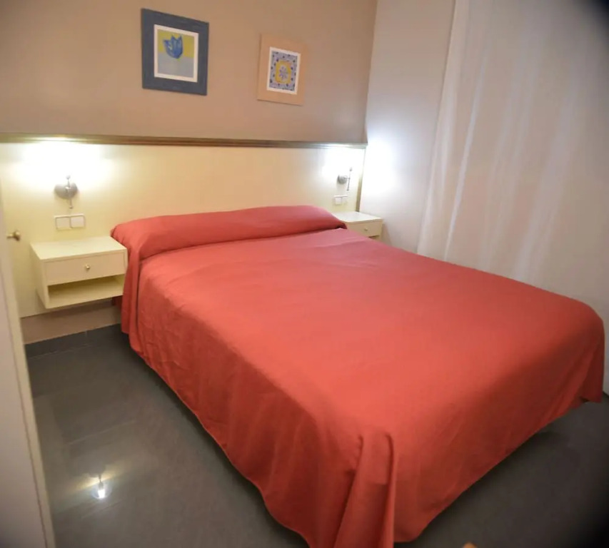 UP Hotel Velilla