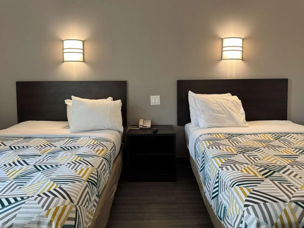 Motel 6-Joliet, IL - Chicago - I-55