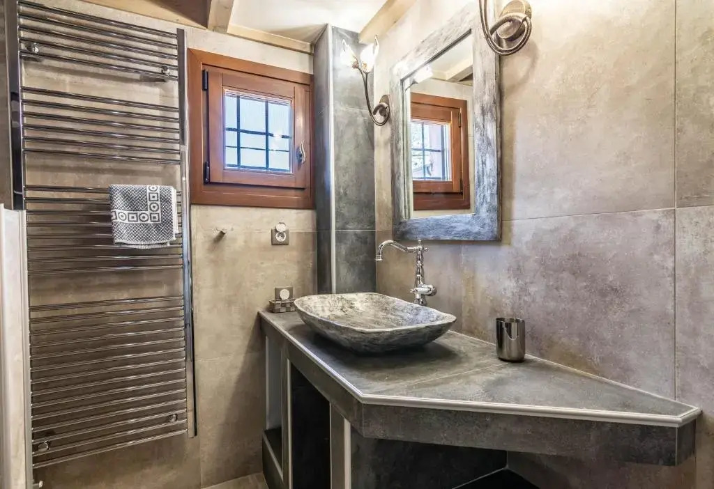 Kallisto Mountain House IV