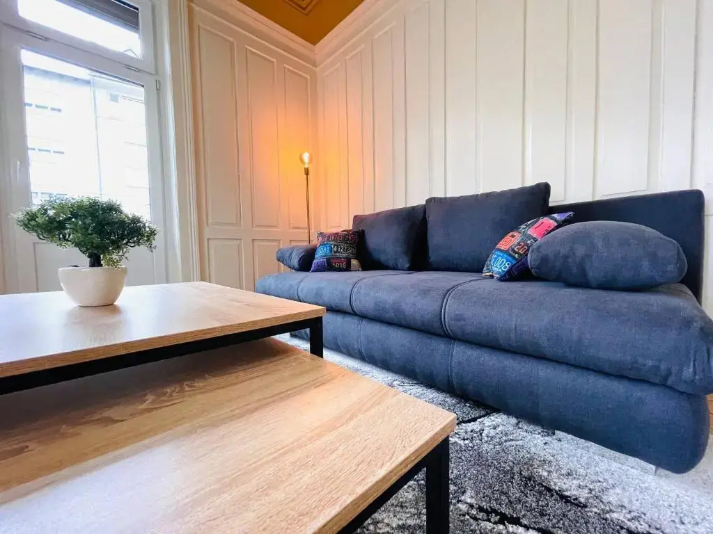 Beautiful, bright, large apartment with balcony smarttv