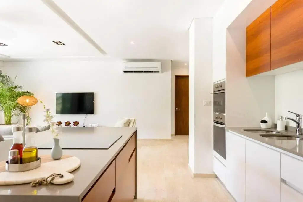BÄAK- A205-Stylish 2BD with 360 infinity pool and sunset view WiFi