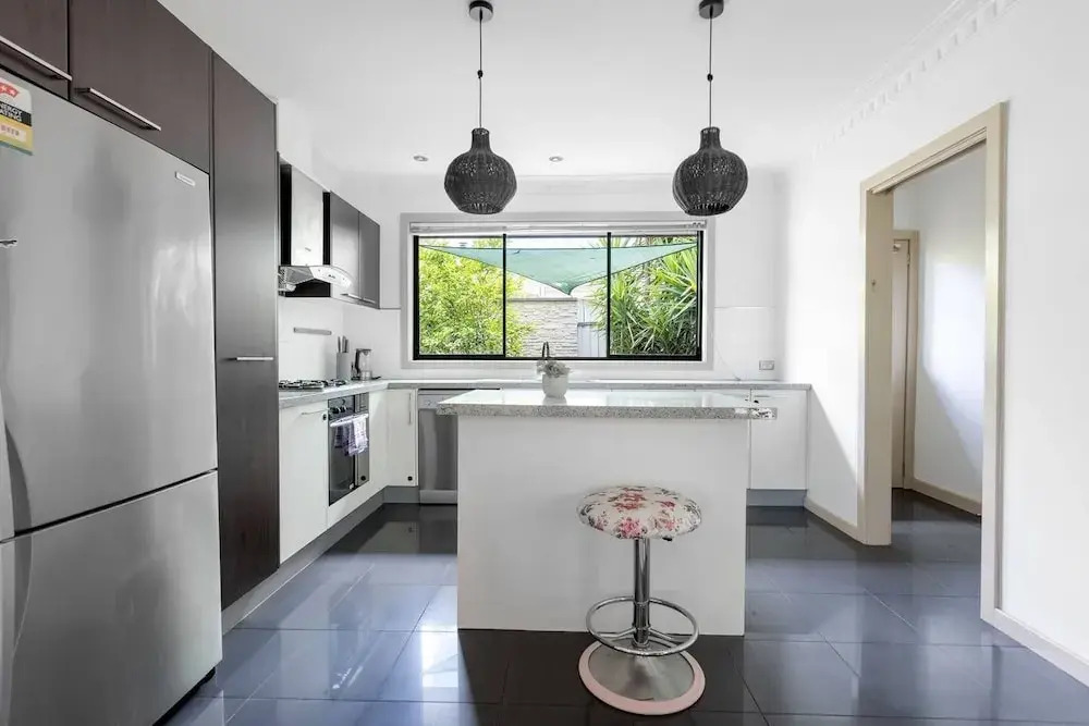 Spacious 3bedrooms big House@mitcham